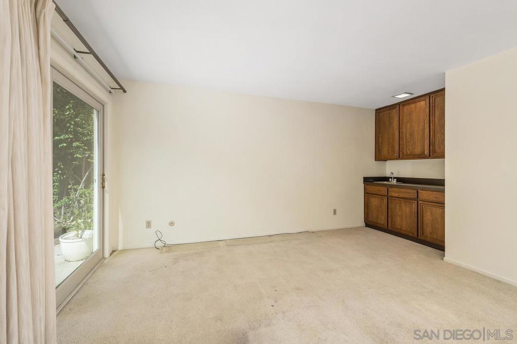 10575 Canyon Lake Dr - photo 14