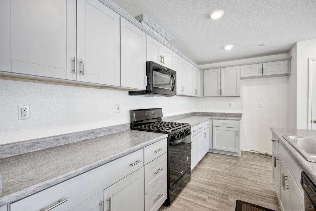 MLS #250027191SD image #9