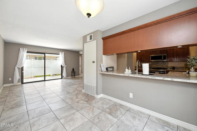 Detail Gallery Image 7 of 48 For 28763 Conejo View Dr, Agoura Hills,  CA 91301 - 3 Beds | 1/1 Baths