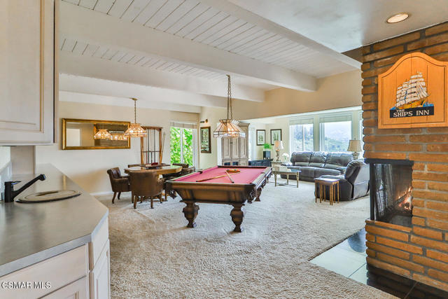1822 Calle Borrego, Thousand Oaks CA: https://media.crmls.org/mediaz/90a5614c-336d-4936-9b3f-a5e64fb01ed9.jpg