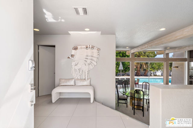 770 N Girasol Court, Palm Springs CA: https://media.crmls.org/mediaz/90a597fb-fe49-4746-9e01-9dd8b0440c4d.jpg