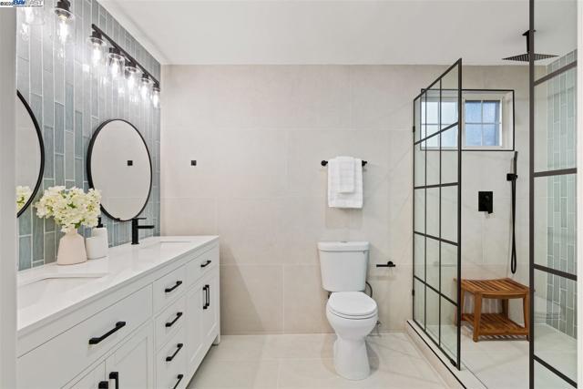 2656 Hilton St, Union City CA: https://media.crmls.org/mediaz/90a77b97-5bb6-42e6-9f5c-9fda64b6e3f9.jpg