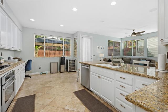 Detail Gallery Image 12 of 43 For 2419 Badger Ln, Carlsbad,  CA 92010 - 3 Beds | 2/1 Baths