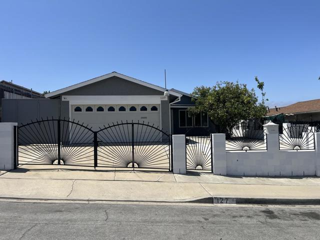 127 AVE DE LA MADRID, San Diego CA: https://media.crmls.org/mediaz/90a7bfe6-69af-4cf6-8ab8-98ab38ce537f.jpg