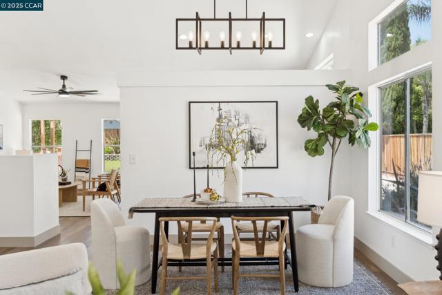 3075 Shiles Loop, Brentwood CA: https://media.crmls.org/mediaz/90a81446-69fc-4234-aa6c-9c726dea6dc3.jpg