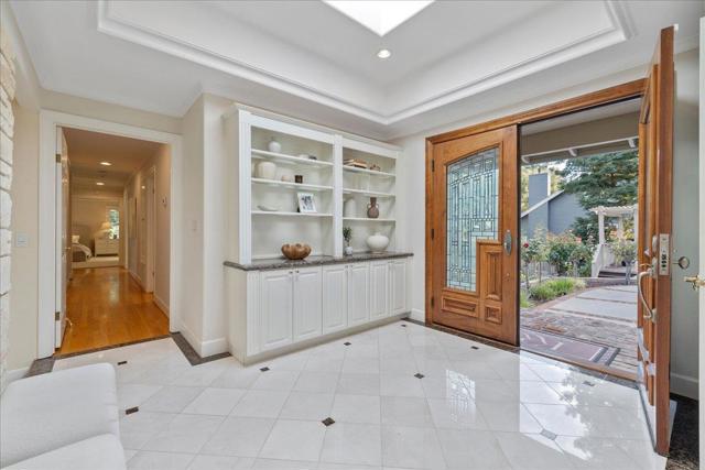 105 Vista Del Prado, Los Gatos CA: https://media.crmls.org/mediaz/90a95726-f9e2-43fb-b40c-83653b2d9ffd.jpg