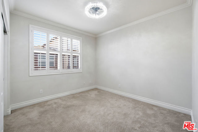 732 Tennis Club Lane photo 23