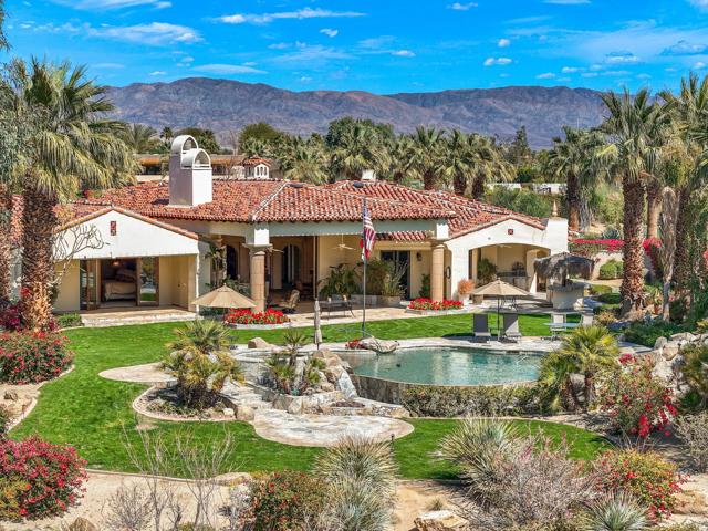 4 Terra Vista Court, Rancho Mirage CA: https://media.crmls.org/mediaz/90a9c7de-f509-43aa-a93f-ab158cf80a08.jpg