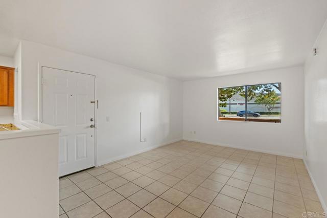 12191 Cuyamaca College Drive, El Cajon CA: https://media.crmls.org/mediaz/90a9f019-f97a-439e-a91e-ee14dc9234b2.jpg