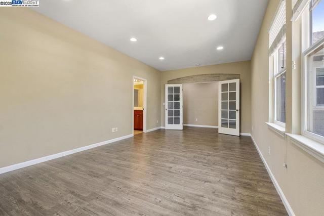 670 W Privado Way, Mountain House CA: https://media.crmls.org/mediaz/90aa1ce3-c8be-4ddc-b197-125f3019bc8d.jpg