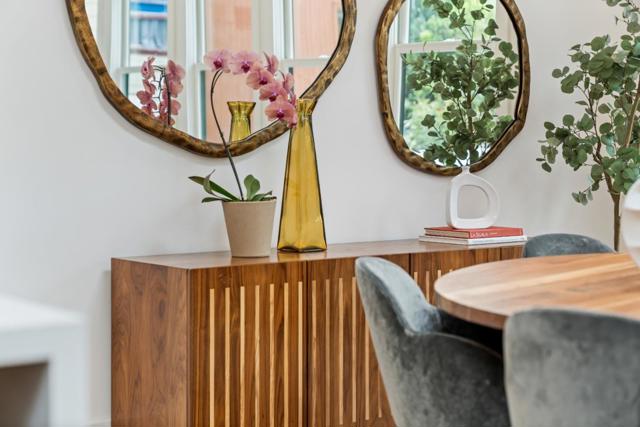 17 30th Street, San Francisco CA: https://media.crmls.org/mediaz/90aa3932-598d-46a0-a789-17d7a2bdee4b.jpg
