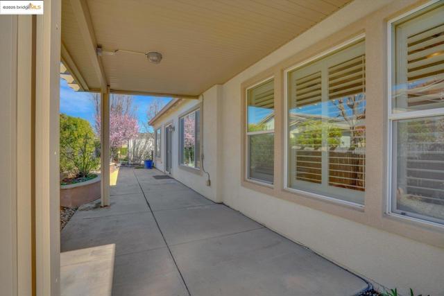 517 Marianna PL, Rio Vista CA: https://media.crmls.org/mediaz/90aaac86-9ad0-4525-9c65-34017aecdf04.jpg