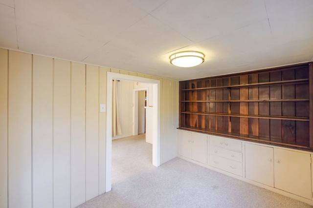 1009 Miramontes Street, Half Moon Bay CA: https://media.crmls.org/mediaz/90aae6c6-1091-4146-8661-b168278fcebf.jpg