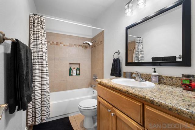 615 9th Street, Imperial Beach CA: https://media.crmls.org/mediaz/90aba229-8da3-495d-9d00-376468fb318c.jpg