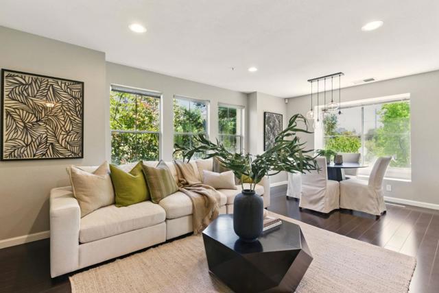 353 Whisman Station Drive, Mountain View CA: https://media.crmls.org/mediaz/90abd736-b2bf-4174-883a-ddb4d85d6f81.jpg