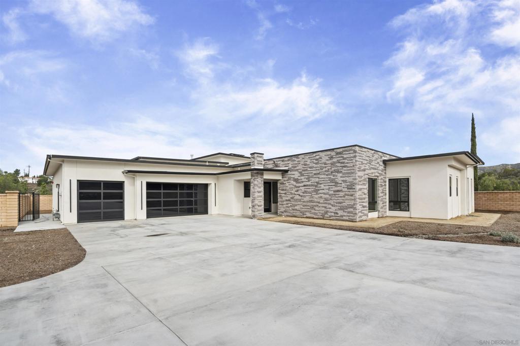 16925 Old Coach Rd - photo 4
