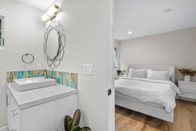 17808 Tourney Road, Los Gatos CA: https://media.crmls.org/mediaz/90ac1ca3-1a2e-4c89-8347-cb399d41575e.jpg