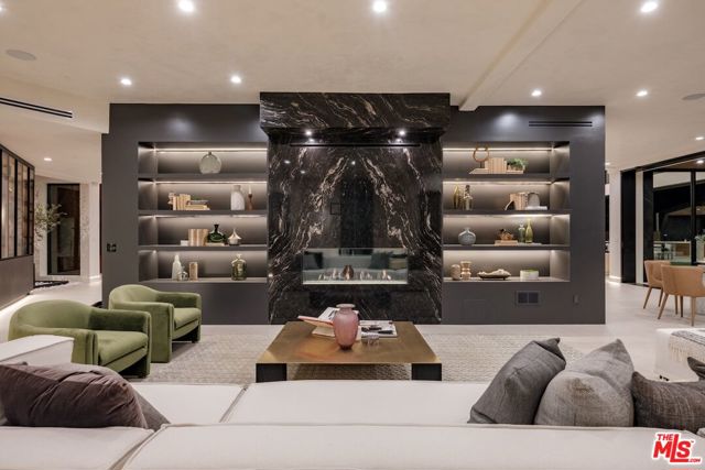 Image 9 of 43 For 19378 Lemmer Drive