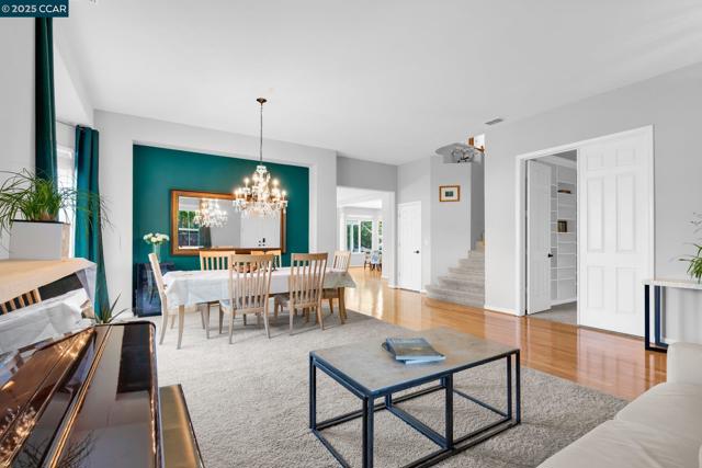 1731 Palmer Dr, Concord CA: https://media.crmls.org/mediaz/90ad1edb-197e-4d19-9f20-9ad1313e94f6.jpg