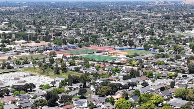 6286 Lean Avenue, San Jose CA: https://media.crmls.org/mediaz/90ad7a4f-7fd8-4d02-a55f-3246752e2be7.jpg