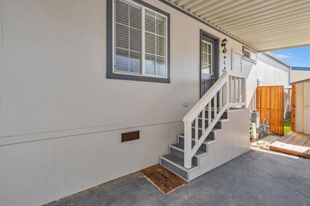 600 E Weddell Drive, Sunnyvale CA: https://media.crmls.org/mediaz/90ae121f-b742-479d-9c5d-7d1675cf4921.jpg