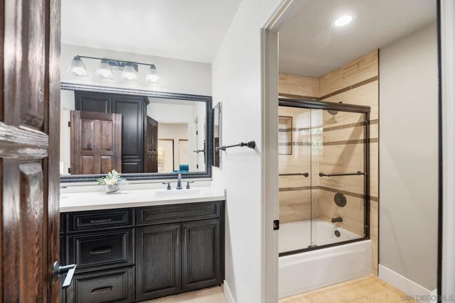 15484 Markar Rd, Poway CA: https://media.crmls.org/mediaz/90ae2f83-1038-4fe1-bbf0-8b278726dd34.jpg