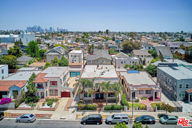 1342 S Bronson Avenue, Los Angeles CA: https://media.crmls.org/mediaz/90af56fd-a262-4551-a204-6893ce432b7d.jpg
