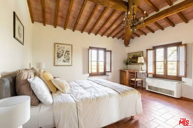 10 Via San Lorenzo, Umbria, ITALY,  CA: https://media.crmls.org/mediaz/90af5c86-4932-453f-b63f-474a6715b303.jpg