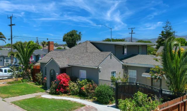 1117 Garner Avenue, Salinas CA: https://media.crmls.org/mediaz/90af6f9e-3cd3-4a67-86b5-ff4da31aa8fb.jpg