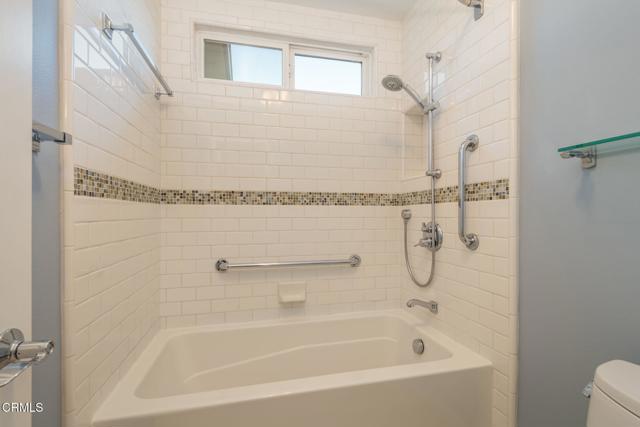 3475 E Karena Court, Camarillo CA: https://media.crmls.org/mediaz/90afa3c8-4279-44dc-be73-463da0096176.jpg