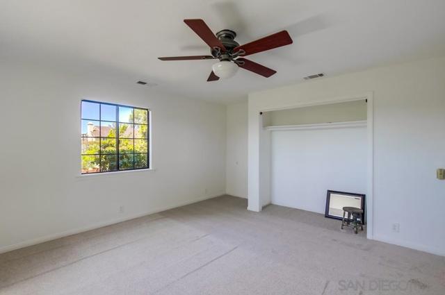 2336 Rancho Diego Ct, Escondido CA: https://media.crmls.org/mediaz/90b01b6c-0354-4e37-8a1d-f7497341343a.jpg