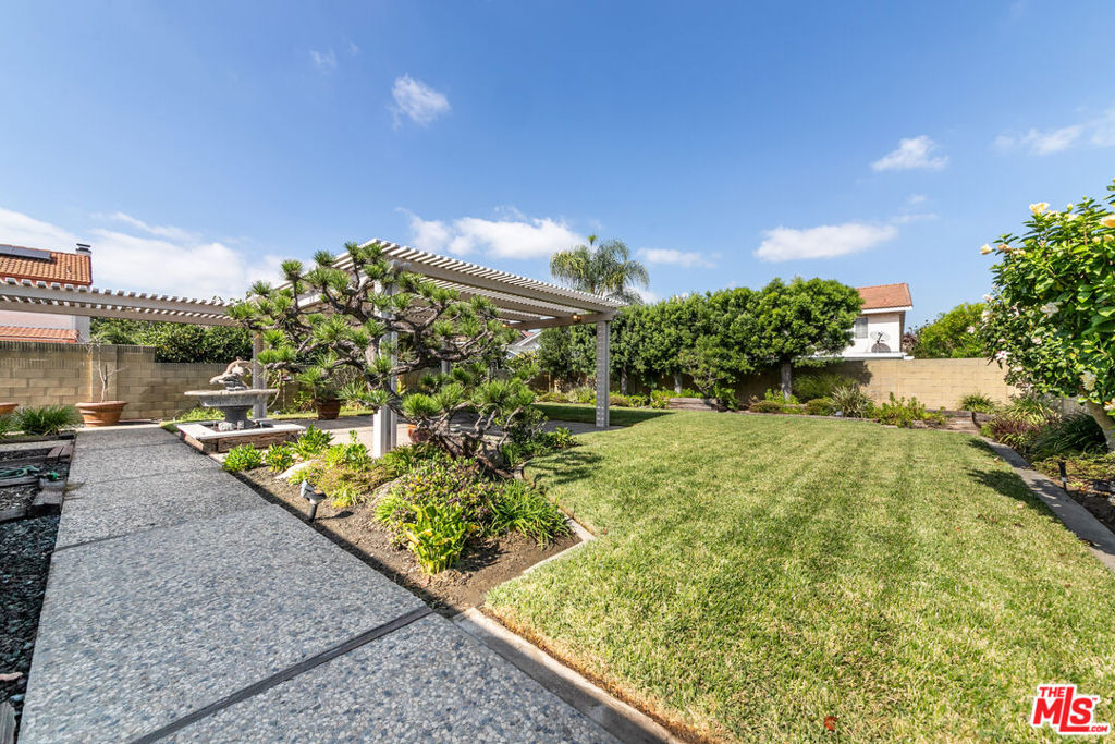 MLS #25610801 image #25