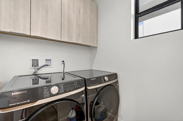 795 Obsidian W Loop, Palm Springs CA: https://media.crmls.org/mediaz/90b1ecca-9fc0-4a31-8c76-072e1c478807.jpg