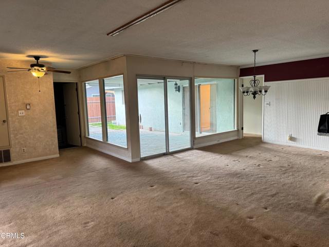 Detail Gallery Image 9 of 30 For 1731 Bernadette St, Oxnard,  CA 93030 - 3 Beds | 2 Baths