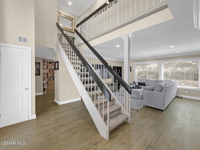 5426 Cedarhaven Drive, Agoura Hills CA: https://media.crmls.org/mediaz/90b2aad7-8593-4b90-a56f-2e60fd43ea94.jpg