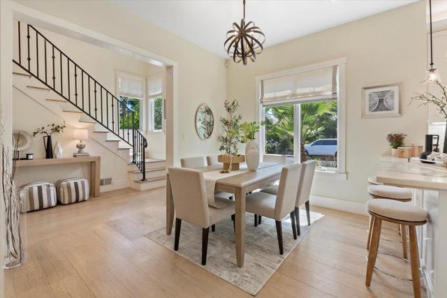 900 Roble Avenue, Menlo Park CA: https://media.crmls.org/mediaz/90b2d777-8f1a-487f-993e-ae7bad0d600e.jpg