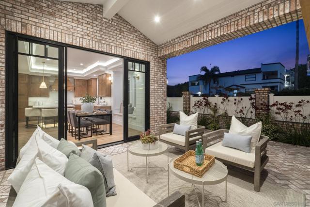 Image 11 of 57 For 464 Westbourne St