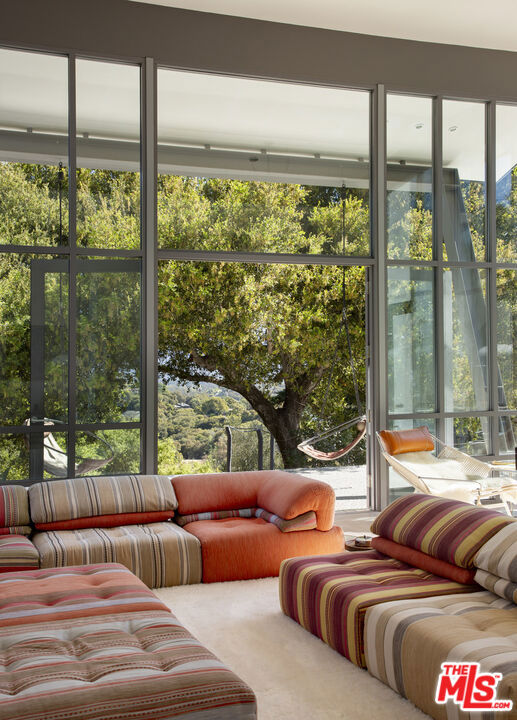 4450 Via Alegre, Santa Barbara CA: https://media.crmls.org/mediaz/90b3a442-e973-4a0d-8bf1-ca50525c7438.jpg