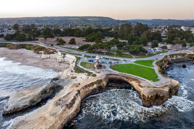 1122 W Cliff Drive, Santa Cruz CA: https://media.crmls.org/mediaz/90b3f2ad-d22e-407a-82ca-f1f4d1bf528a.jpg