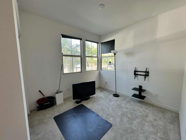 1958 Paseo Lugo, Chula Vista CA: https://media.crmls.org/mediaz/90b518d3-1639-402d-b8ea-647dd7da6932.jpg