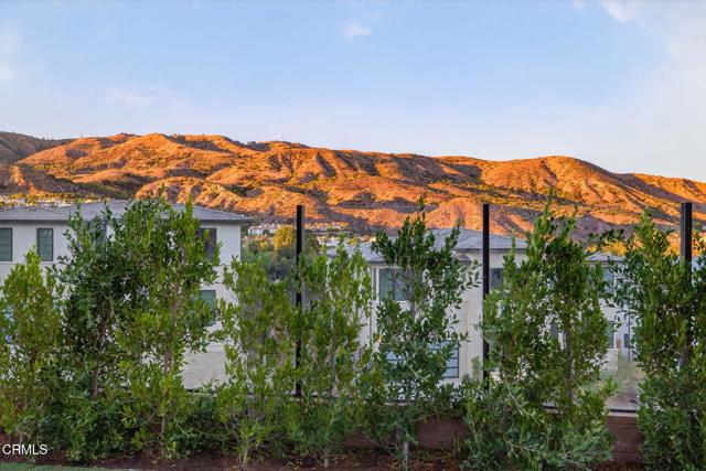 Detail Gallery Image 63 of 77 For 11862 N Hillsborough Ln, Porter Ranch,  CA 91326 - 5 Beds | 5/1 Baths