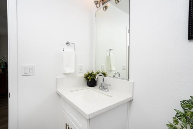 Detail Gallery Image 13 of 31 For 4982 Ocean View Bld, San Diego,  CA 92113 - 3 Beds | 2/1 Baths