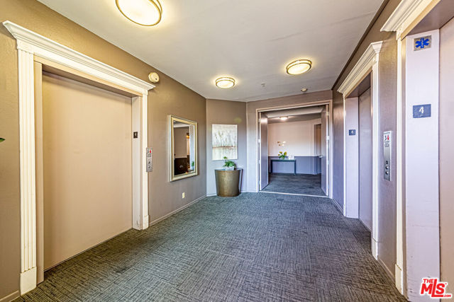 620 S Gramercy Place, Los Angeles CA: https://media.crmls.org/mediaz/90b5f324-bf7f-422b-8c54-82d2cfc43f80.jpg