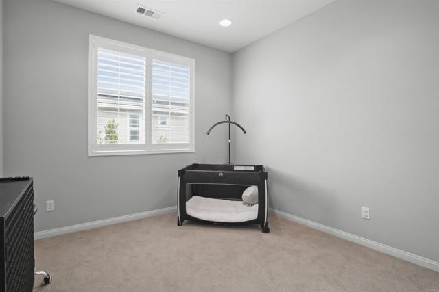 48 Clearwood Street, Fillmore CA: https://media.crmls.org/mediaz/90b66f1f-b436-44f4-b86c-0f75b9a3e756.jpg
