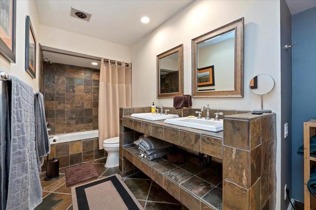Image 34 of 72 For 73191 Shadow Mountain Drive