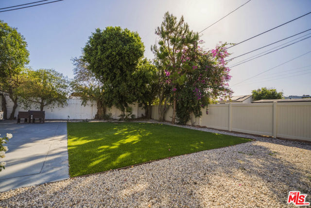 6251 Alcove Avenue photo 41