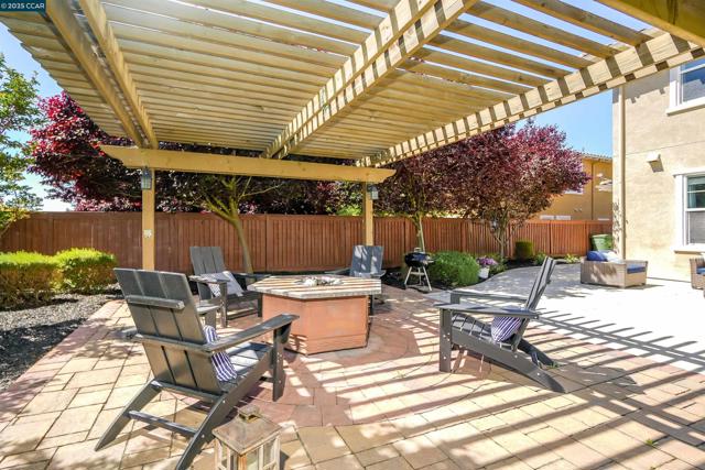 5152 Bengali St, Danville CA: https://media.crmls.org/mediaz/90b95696-6a9d-4c60-9700-8614fc849beb.jpg
