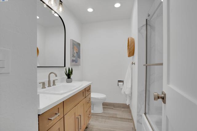 3644 Ashwood Drive, Pleasanton CA: https://media.crmls.org/mediaz/90b9cbaf-1248-44a4-8718-0b76ab6f4dbe.jpg