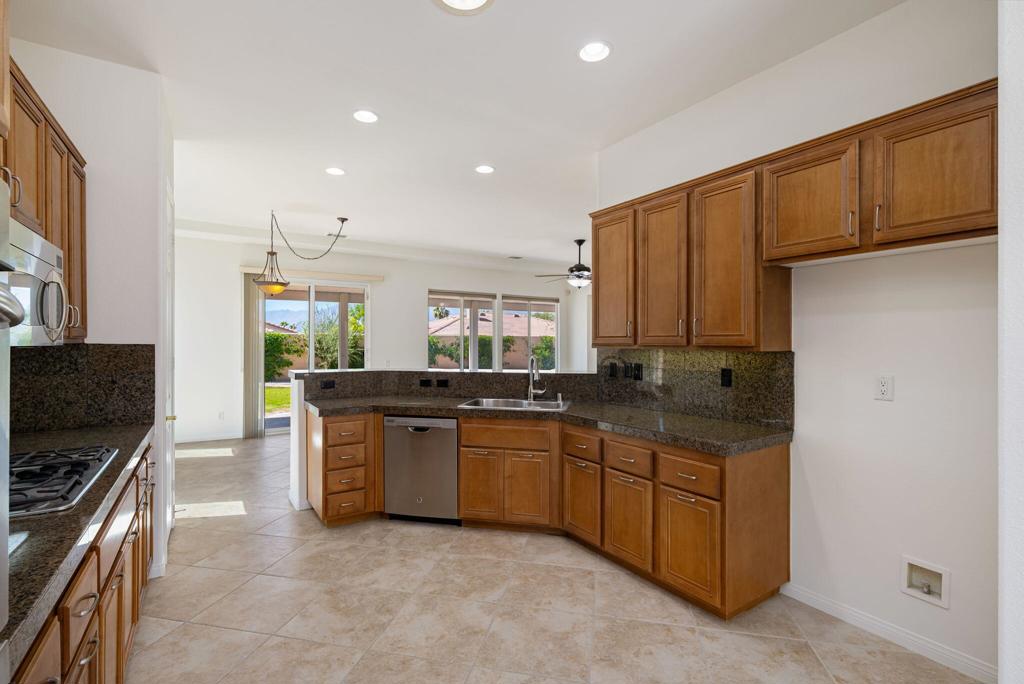 MLS #219133361DA img 24