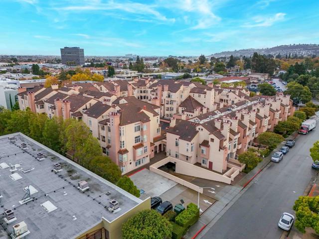 1951 Ofarrell Street, San Mateo CA: https://media.crmls.org/mediaz/90bc387f-1647-415d-8ecd-c6391dc7f587.jpg